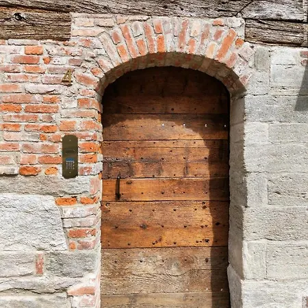 Domus Acaja Apartment Pinerolo