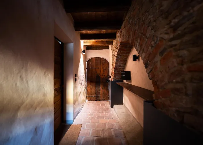 Domus Acaja * Pinerolo