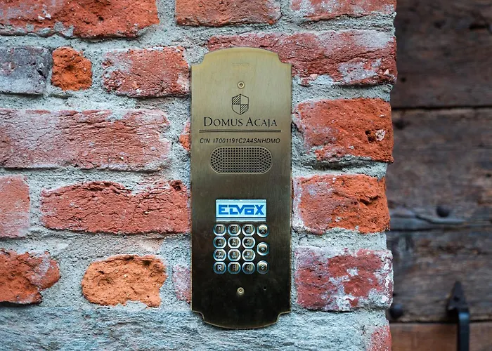 Domus Acaja * Pinerolo